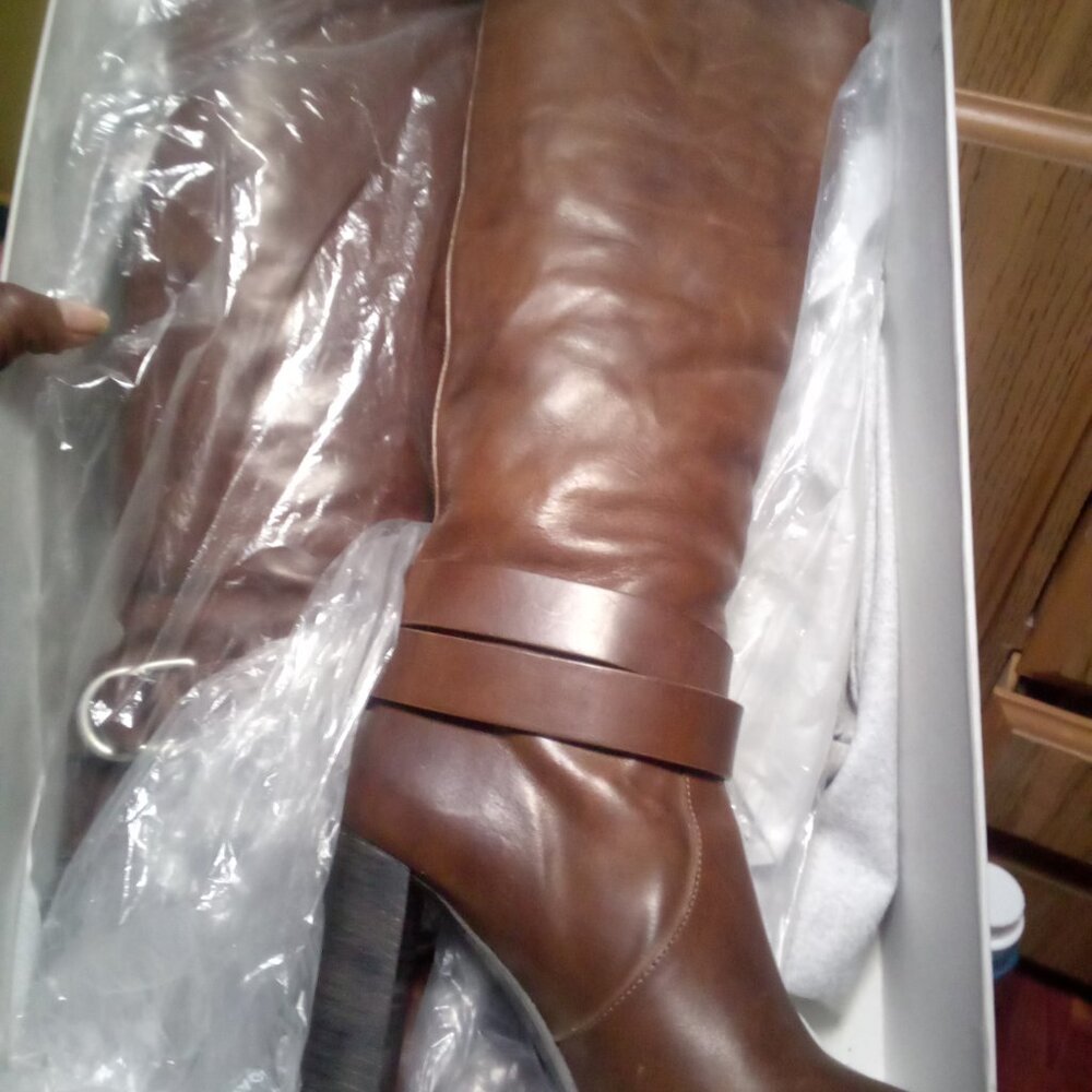 Boots - Picture 2 of 4